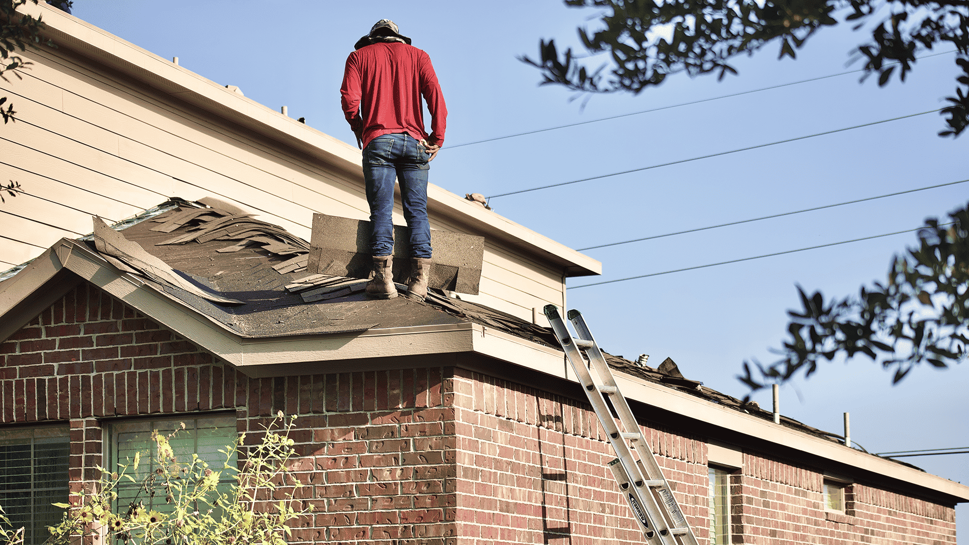 Why You Shouldn't DIY Roof Repairs: Protecting Your Investment